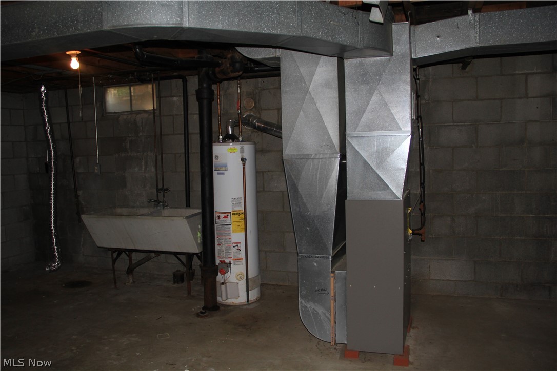597-599 Baldwin Road Akron, OH 44312 - Photo 3 of 10 Gallery Image 3