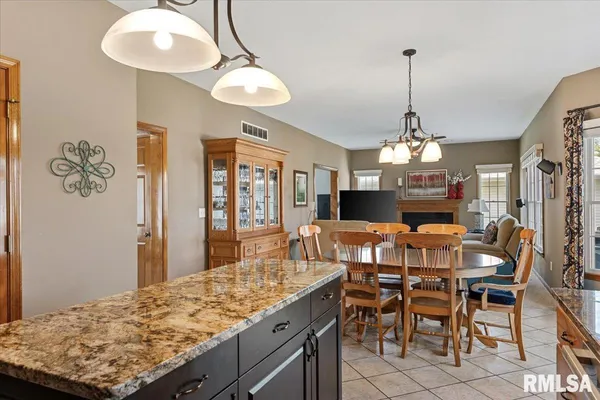 $369,900 | 3725 Indian Grass Lane, Springfield, IL 62712