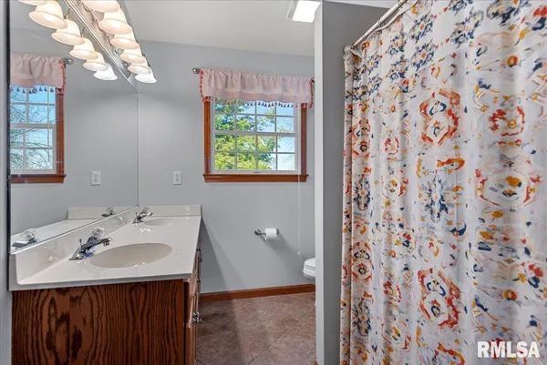 $369,900 | 3725 Indian Grass Lane, Springfield, IL 62712