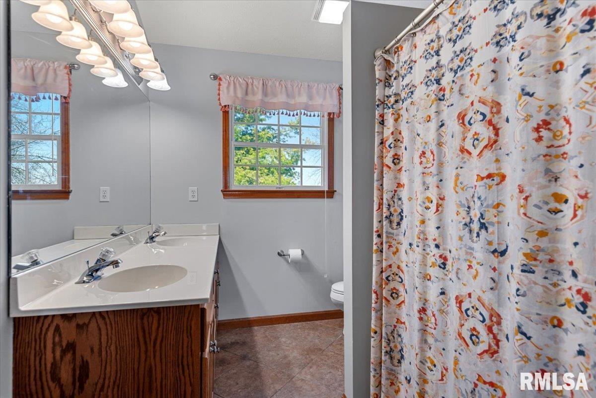 3725 Indian Grass Lane Springfield, IL 62712 - Photo 24 of 48