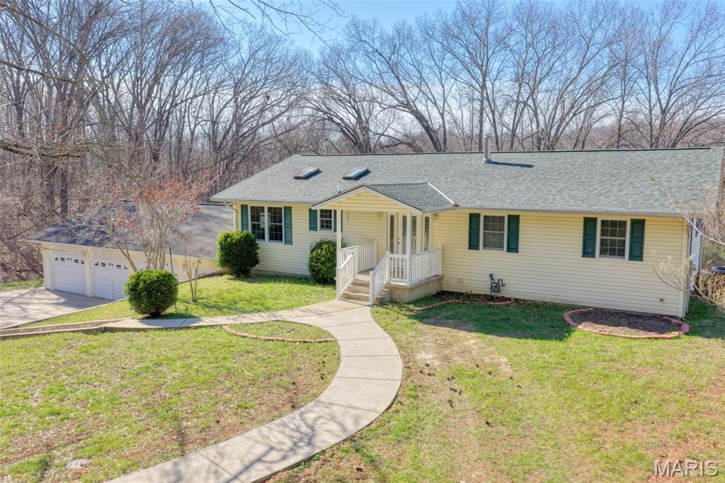 369 Mullins Road Chester, IL 62233 - Photo 4 of 50