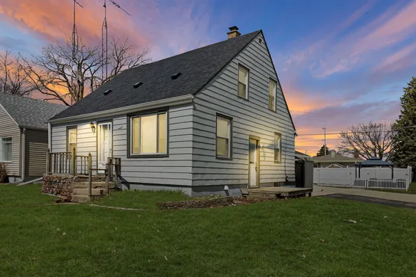 $249,900 | 1706 Derby Avenue, Mount Pleasant, WI 53403