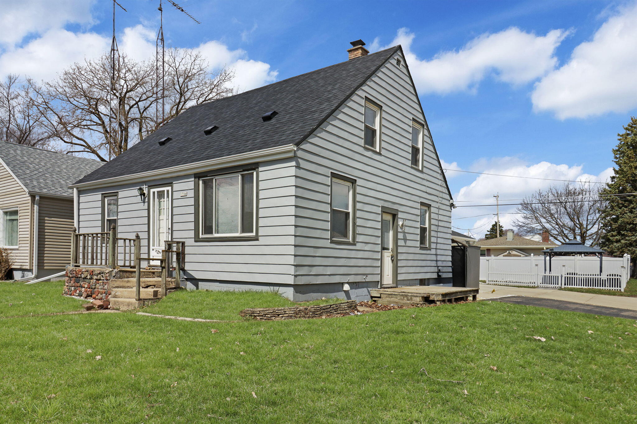 1706 Derby Avenue Mount Pleasant, WI 53403 - Photo 3 of 23 2-web-or-mls-1706 Derby Ave, Mount Pleas