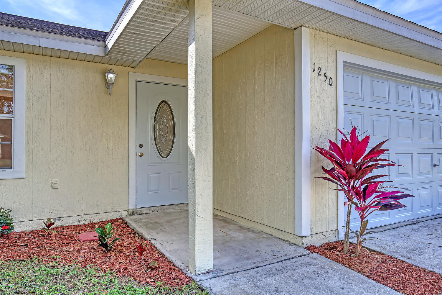 1250 Wing Road Southwest Palm Bay, FL 32908 - Photo 3 of 17 entry