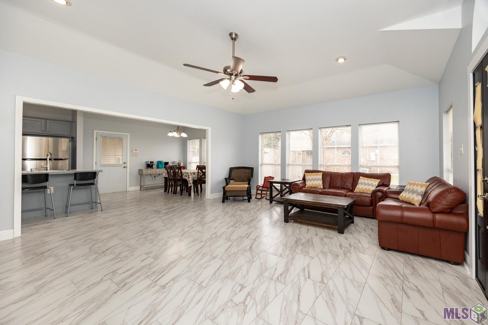 30403 Lafleur Rue Walker, LA 70785 - Photo 4 of 27