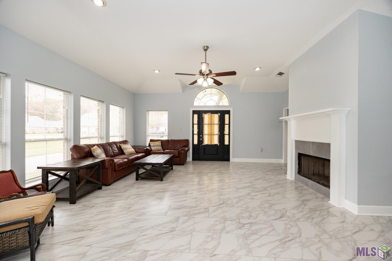 30403 Lafleur Rue Walker, LA 70785 - Photo 6 of 27