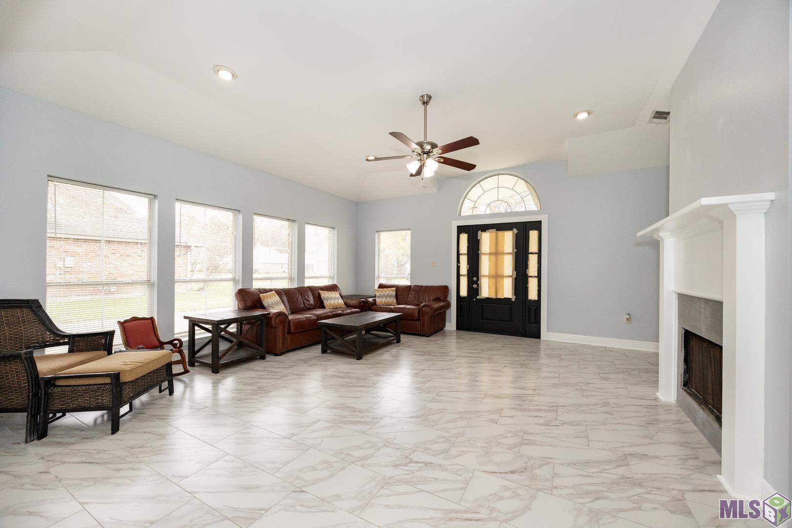 30403 Lafleur Rue Walker, LA 70785 - Photo 7 of 27