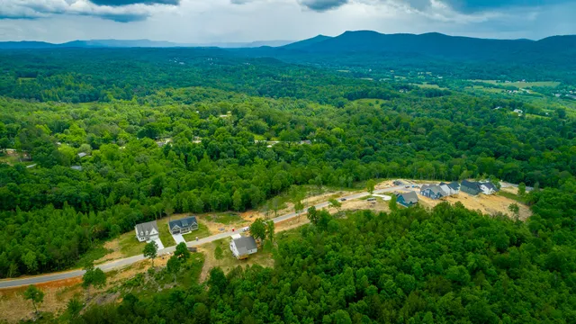 $525,000 | 125 Cascade Drive, Rossville, GA 30741