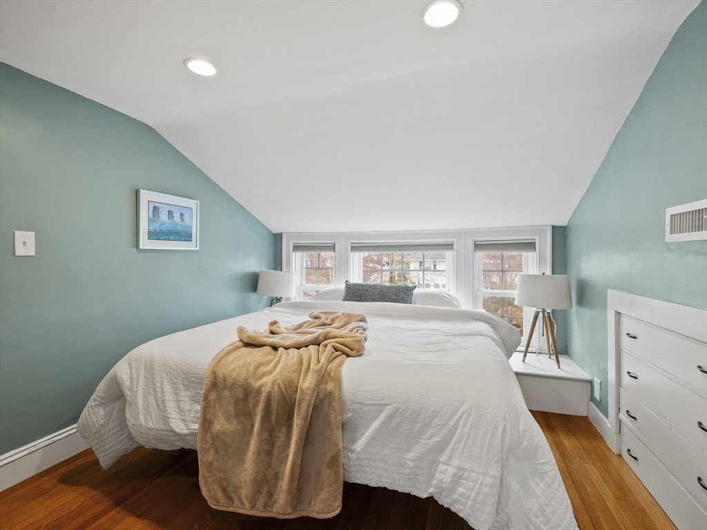 20 Hillcrest Road Reading, MA 01867 - Photo 29 of 36 Gallery Image 29