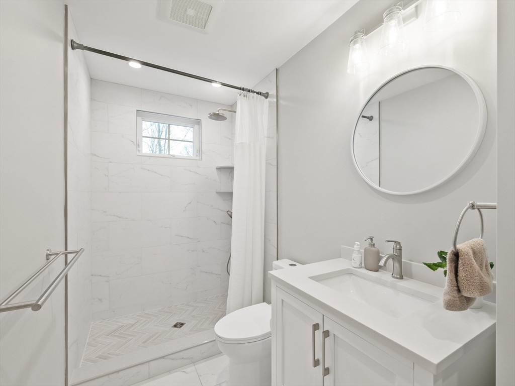 20 Hillcrest Road Reading, MA 01867 - Photo 30 of 36 Gallery Image 30