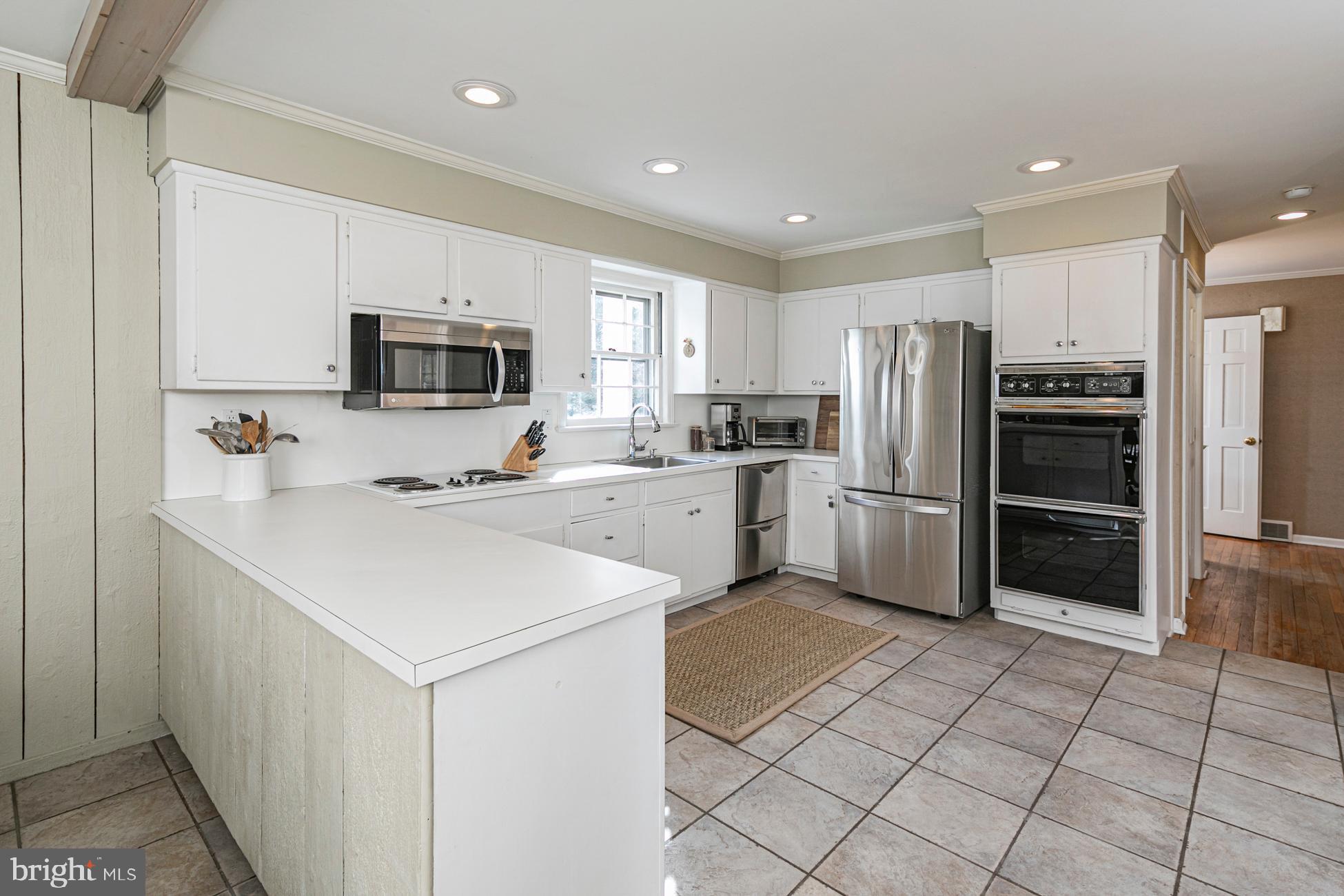 973 Mercer Road Princeton, NJ 08540 - Photo 18 of 43