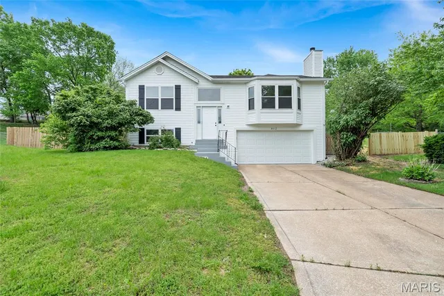 $2,500 | 802 Notre Dame Drive, O'Fallon, MO 63366