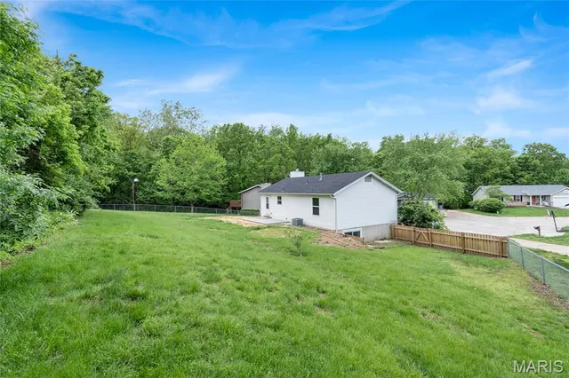 $2,500 | 802 Notre Dame Drive, O'Fallon, MO 63366