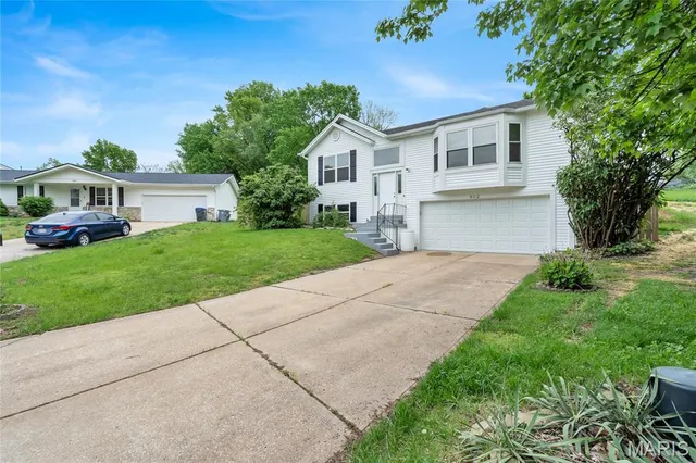 $2,500 | 802 Notre Dame Drive, O'Fallon, MO 63366