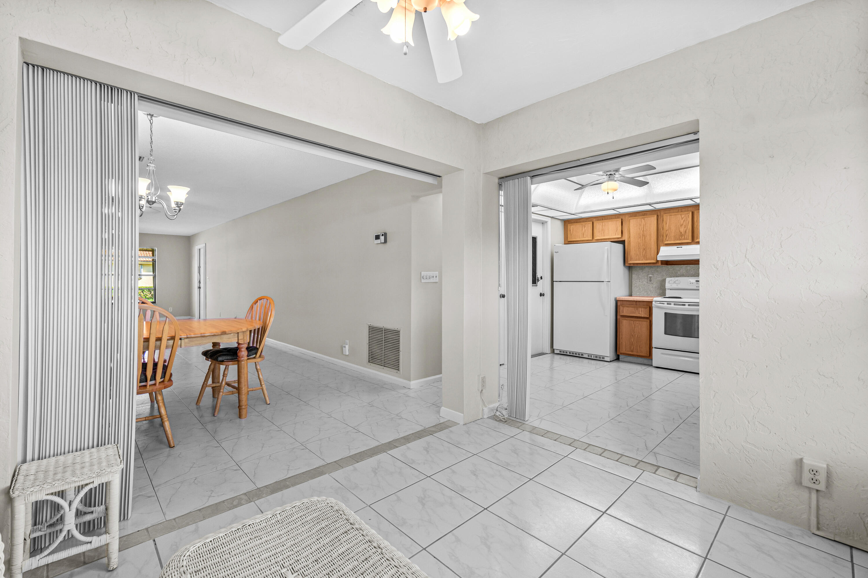 4640 Rosewood Tree Court, Unit B Boynton Beach, FL 33436 - Photo 11 of 27