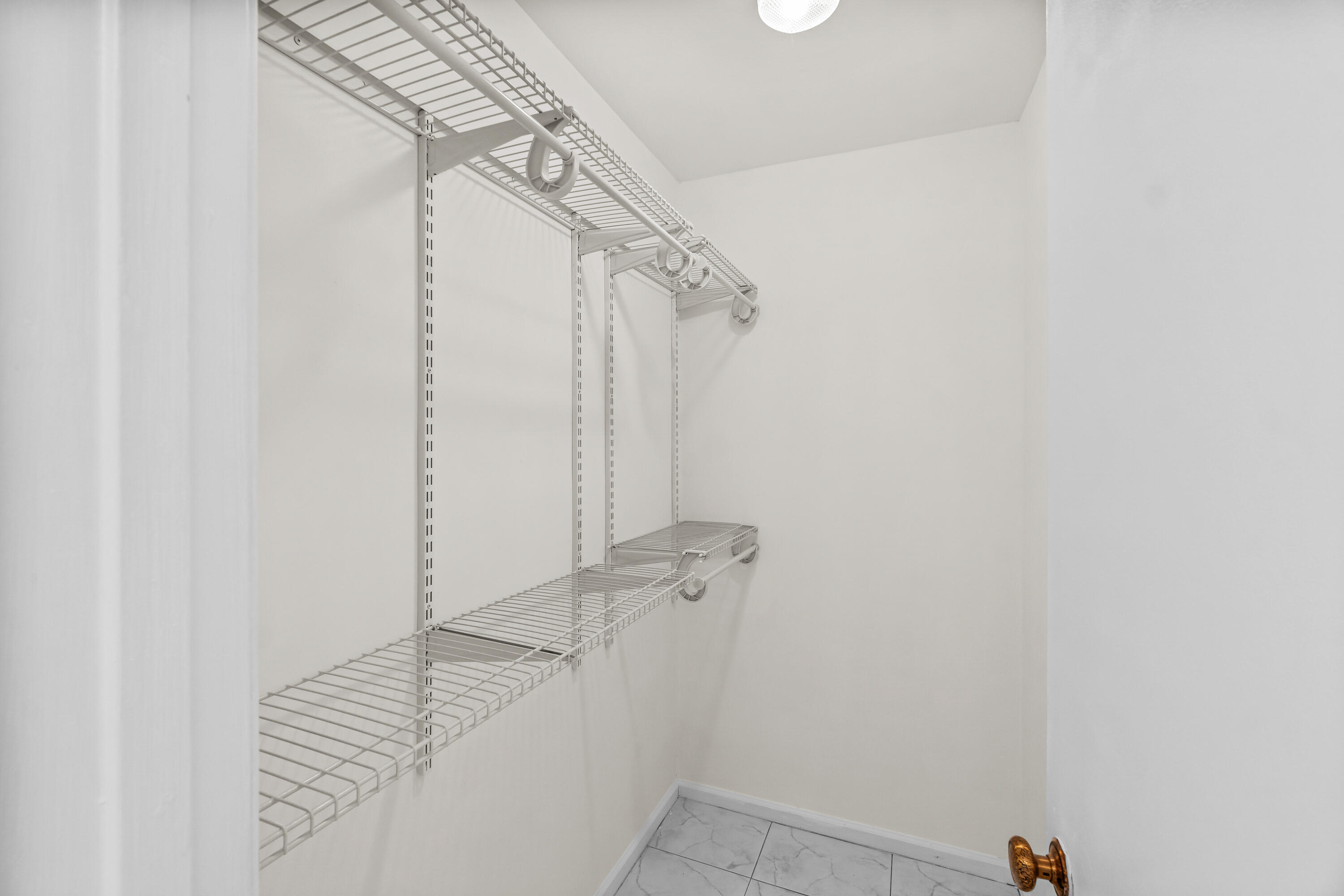 4640 Rosewood Tree Court, Unit B Boynton Beach, FL 33436 - Photo 18 of 27 a view of small space