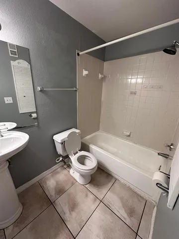 $1,200 | 1051 South Hiawassee Road, Unit 2134, Orlando, FL 32835