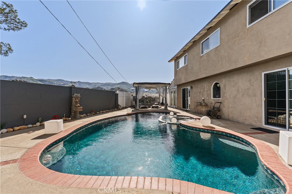 23810 Fambrough Street Newhall, CA 91321 - Photo 64 of 75