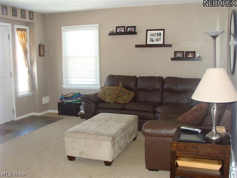 1583 Overbrook Road Lyndhurst, OH 44124 - Photo 2 of 10