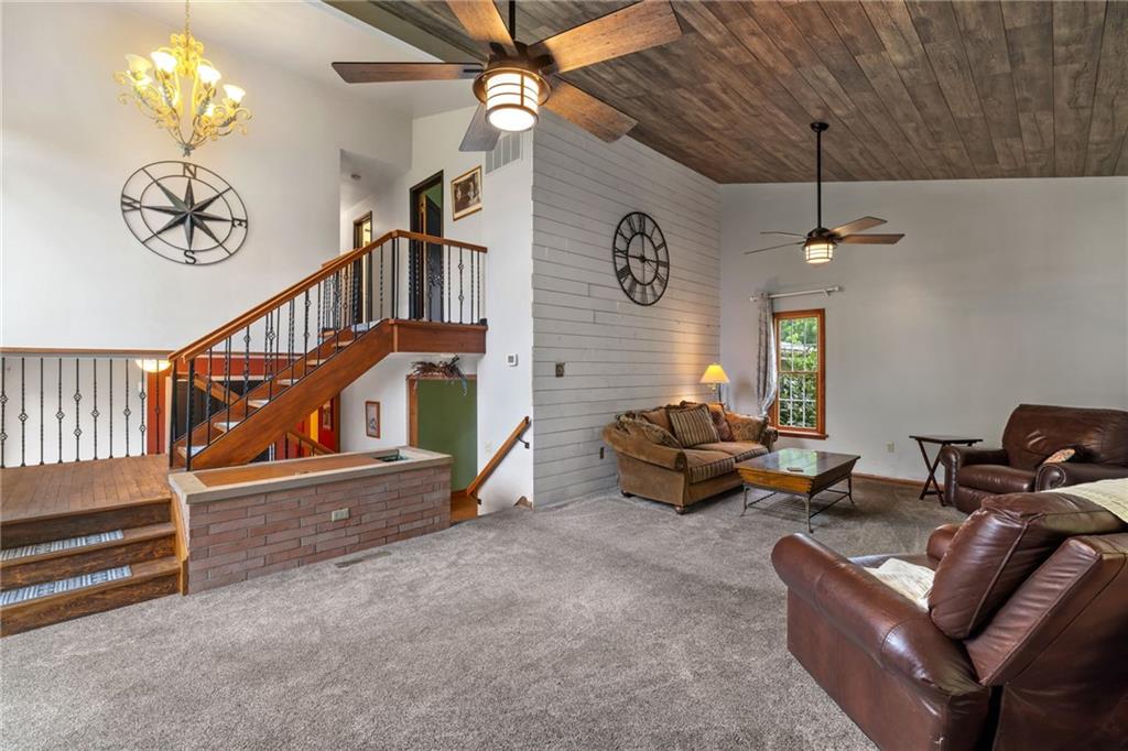 9610 Fox Road Pittsburgh, PA 15237 - Photo 9 of 47