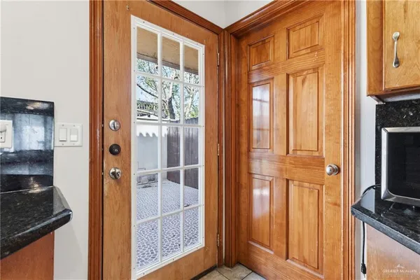 $1,250 | 1305 East Olympia Avenue, Unit A, McAllen, TX 78503