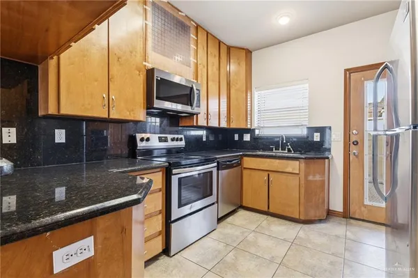 $1,250 | 1305 East Olympia Avenue, Unit A, McAllen, TX 78503