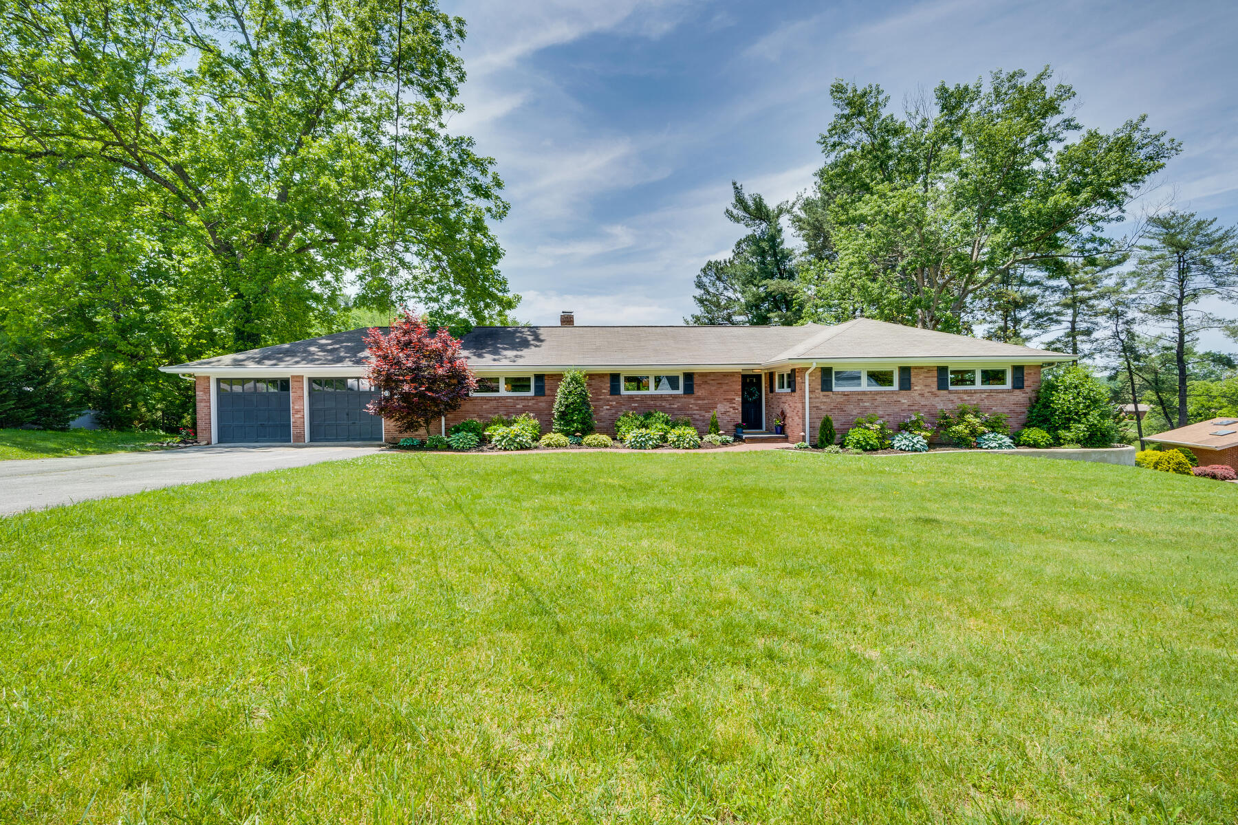 2137 Heatherly Road Kingsport, TN 37660 - Photo 1 of 1 001