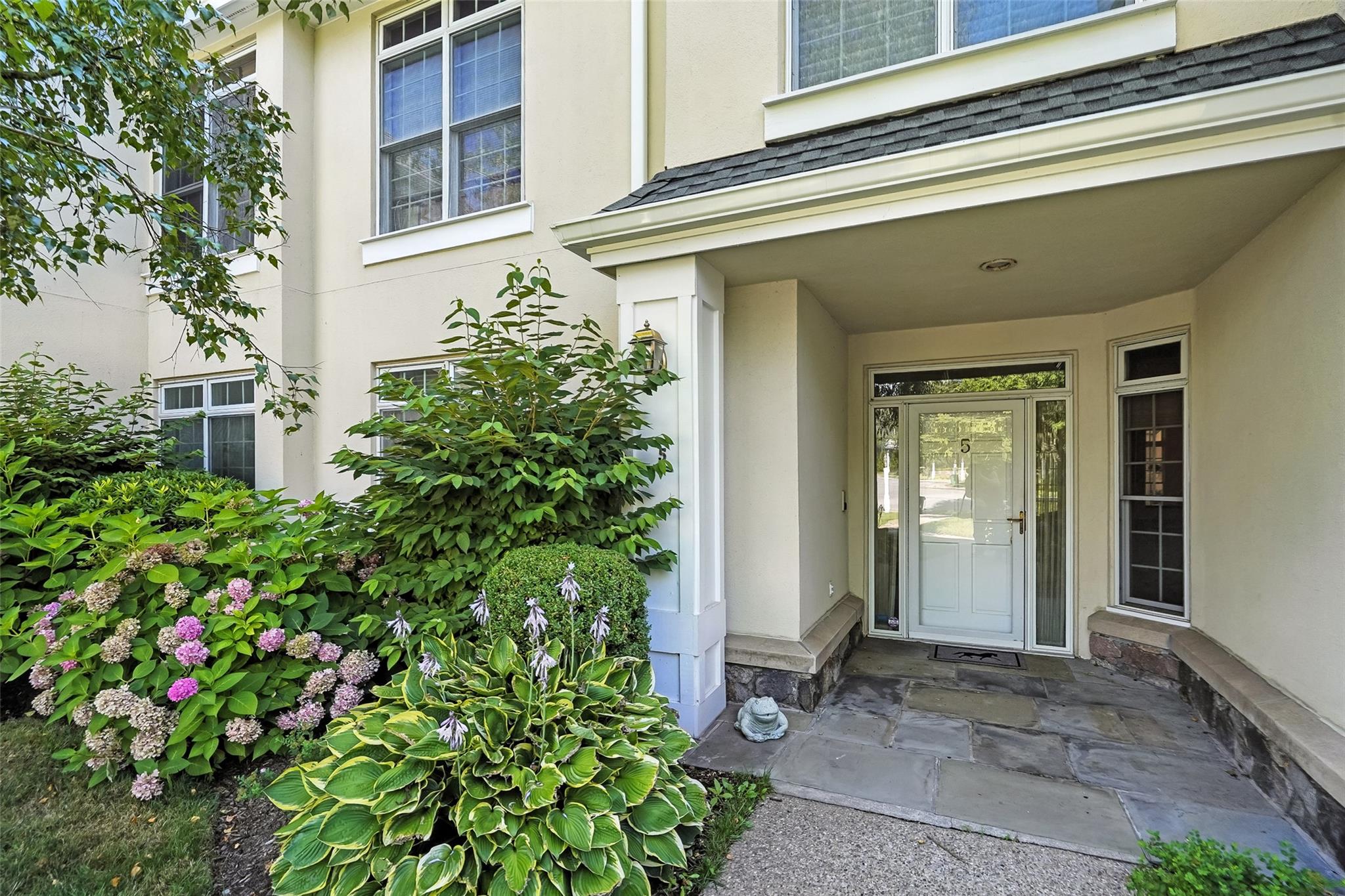 5 Arrowwood Circle Rye Brook, NY 10573 - Photo 1 of 1