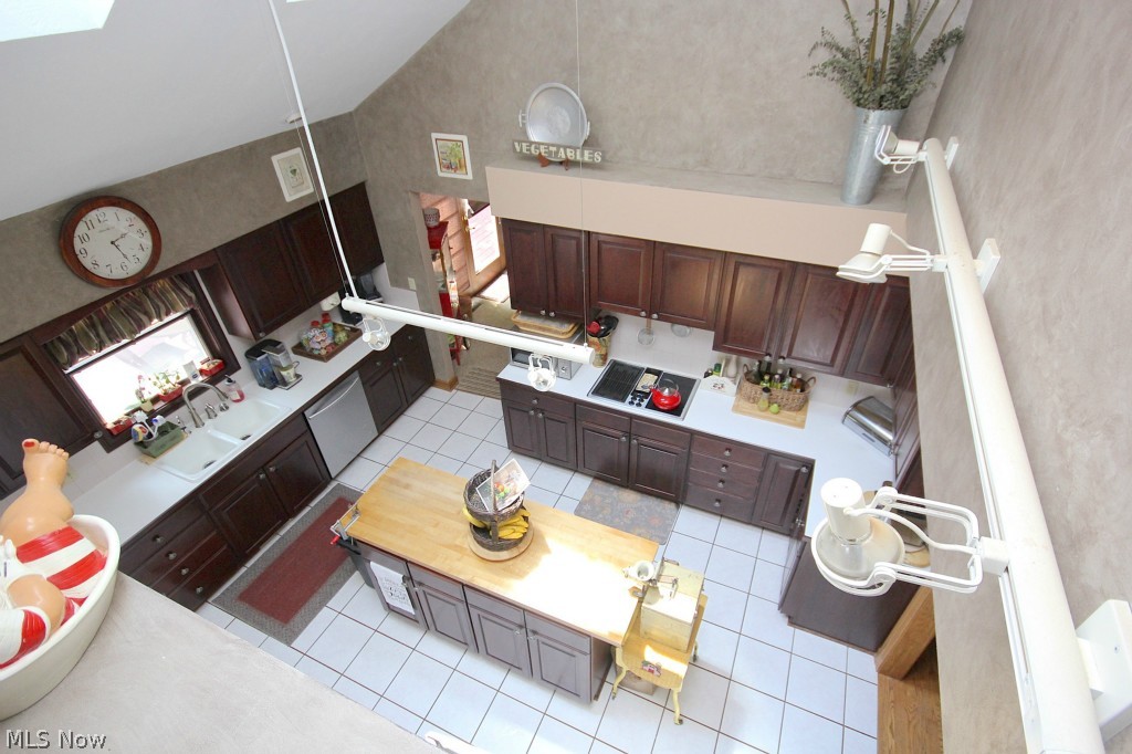 4288 Granger Road Akron, OH 44333 - Photo 9 of 25 Gallery Image 9