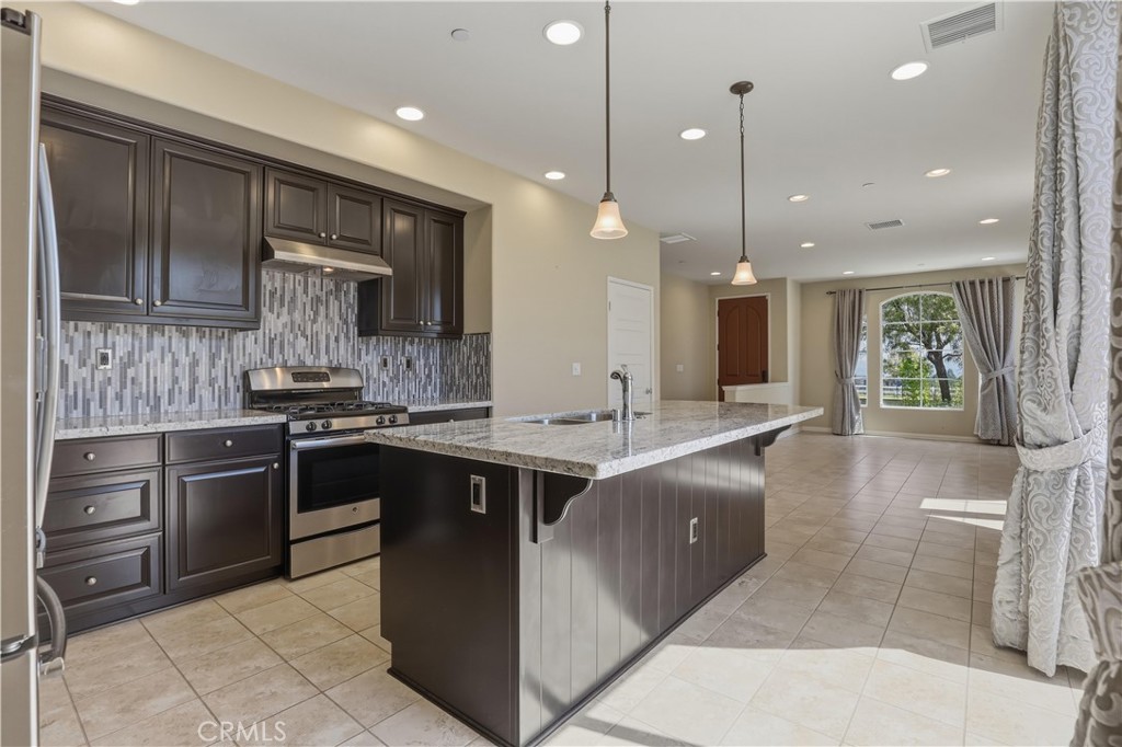 20292 Paseo Almendra Porter Ranch, CA 91326 - Photo 17 of 44