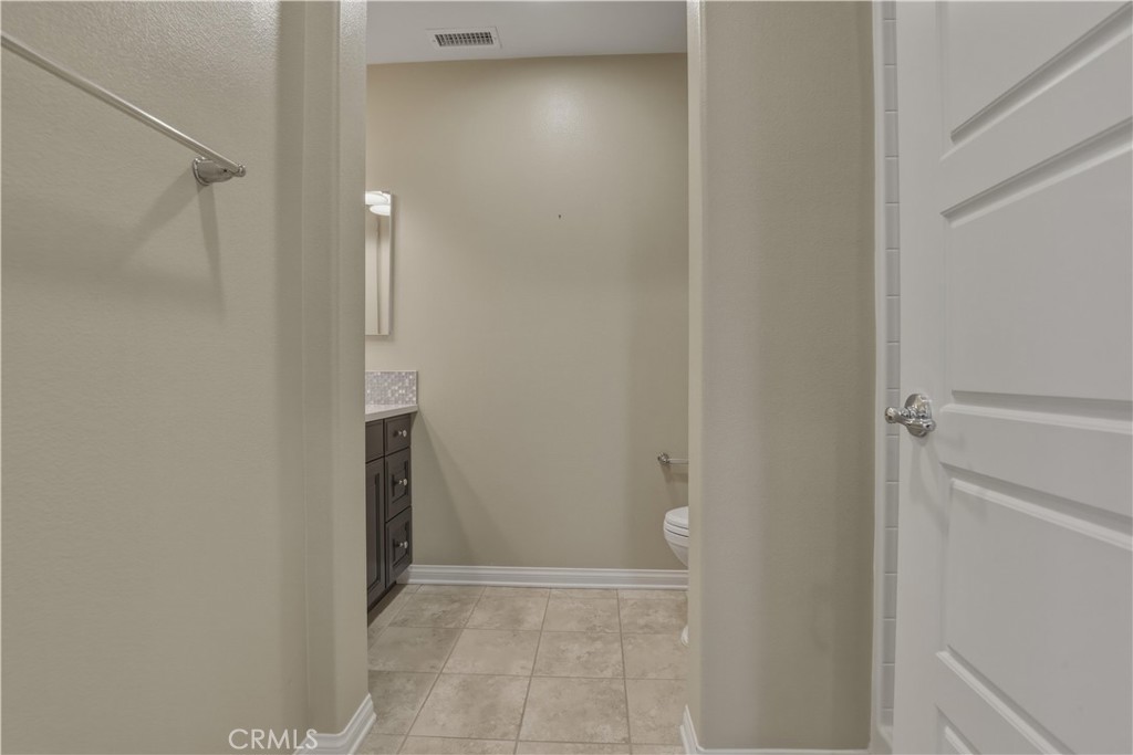 20292 Paseo Almendra Porter Ranch, CA 91326 - Photo 19 of 44 Downstairs - Full Bathroom