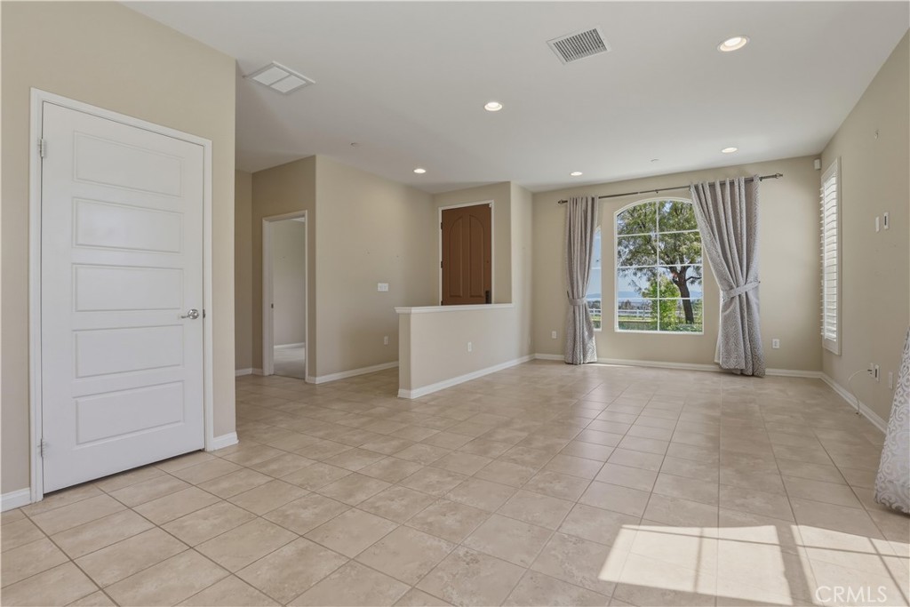 20292 Paseo Almendra Porter Ranch, CA 91326 - Photo 8 of 44
