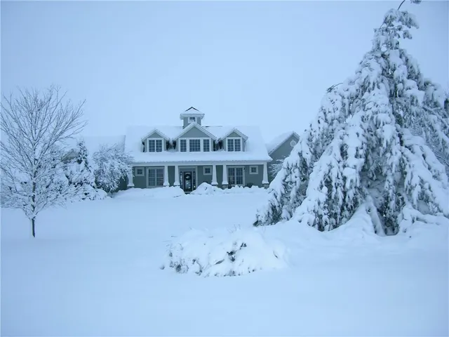 $1,125,000 | 23119 Pawnee Road, Bucyrus, KS 66013