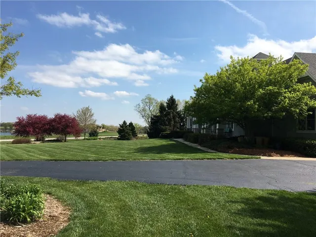 $1,125,000 | 23119 Pawnee Road, Bucyrus, KS 66013