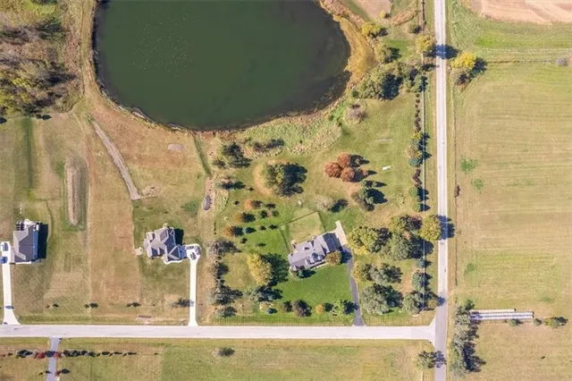 $1,125,000 | 23119 Pawnee Road, Bucyrus, KS 66013