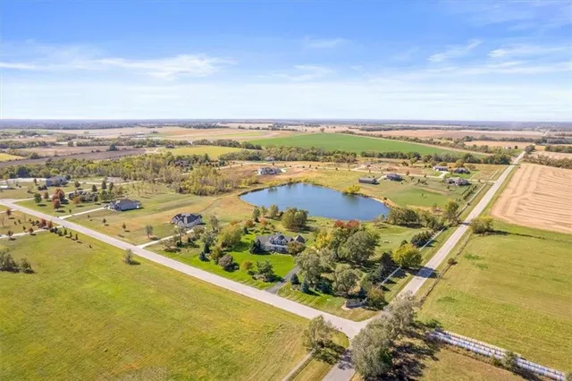 $1,125,000 | 23119 Pawnee Road, Bucyrus, KS 66013