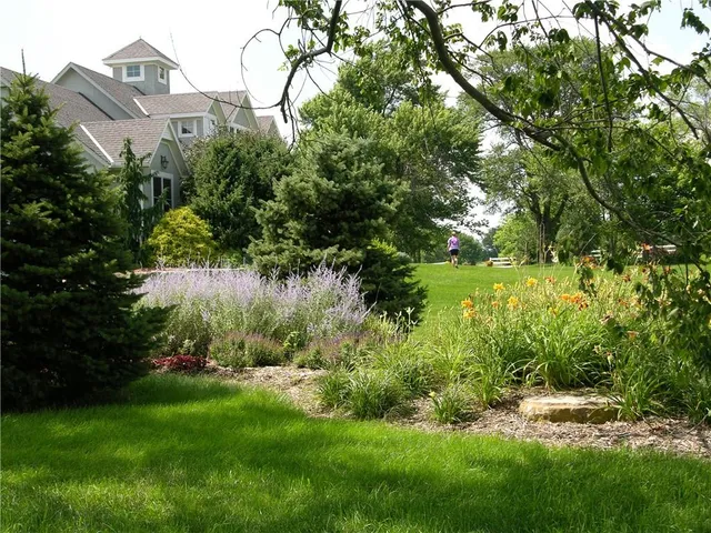 $1,125,000 | 23119 Pawnee Road, Bucyrus, KS 66013