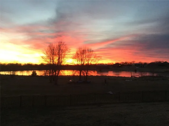 $1,125,000 | 23119 Pawnee Road, Bucyrus, KS 66013