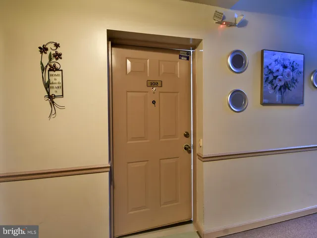 $299,000 | 9720 Lake Point Court, Unit 102, Upper Marlboro, MD 20774