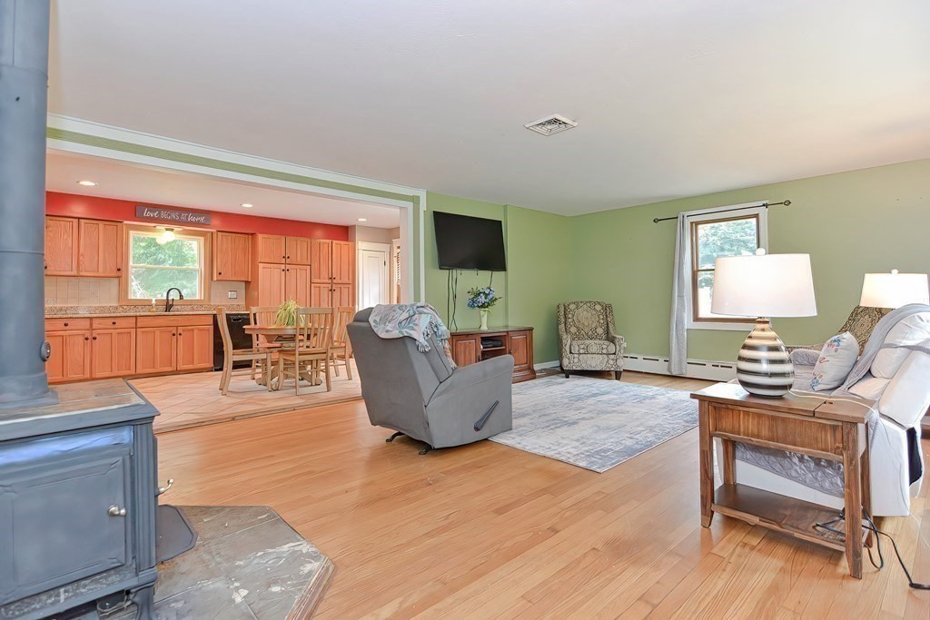 34 Middleboro Road Freetown, MA 02717 - Photo 12 of 35