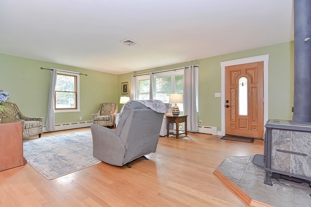 34 Middleboro Road Freetown, MA 02717 - Photo 14 of 35