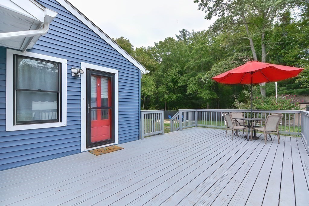 34 Middleboro Road Freetown, MA 02717 - Photo 3 of 35