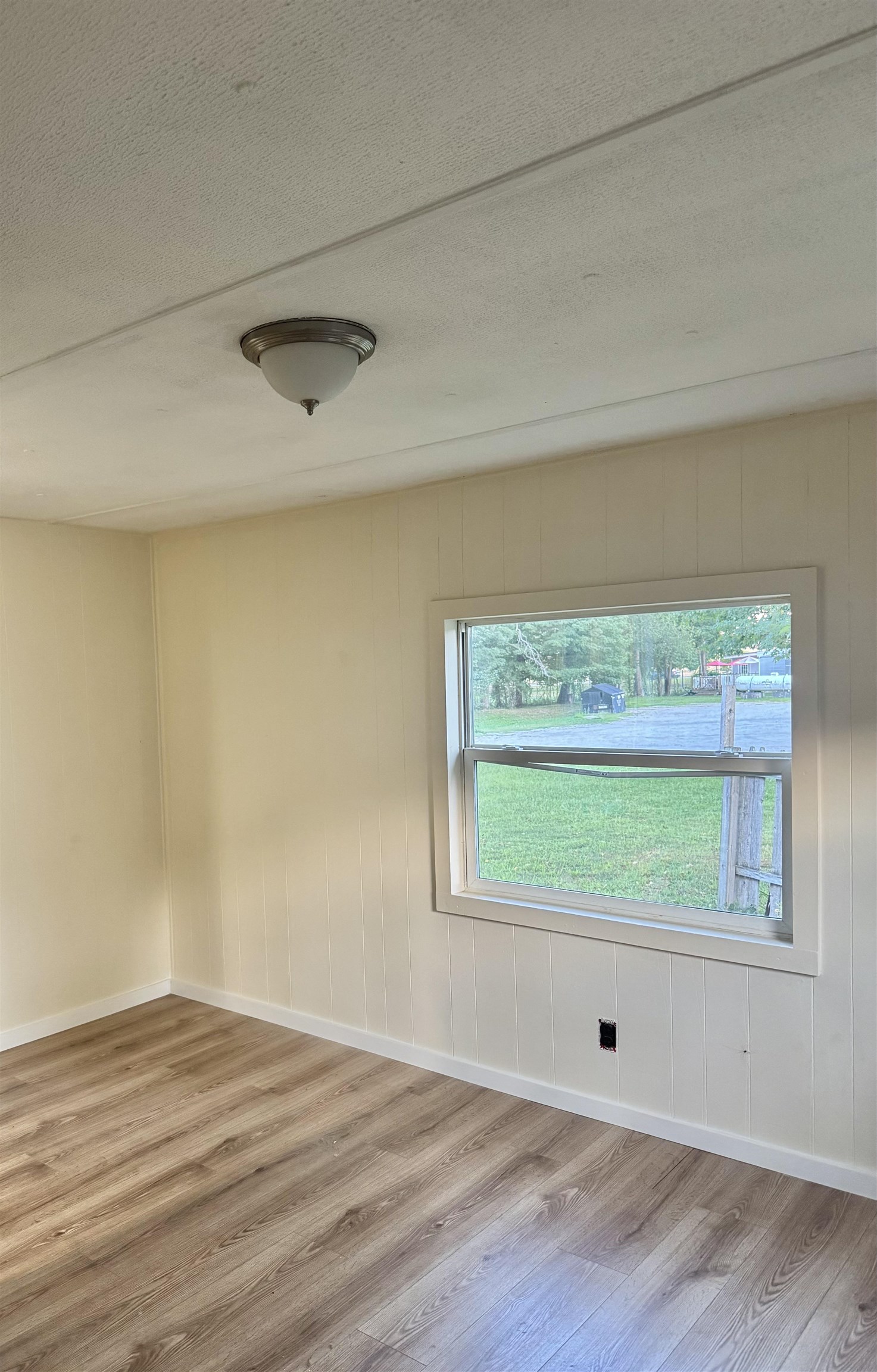 6 Boe Road Holderness, NH 03245 - Photo 7 of 14