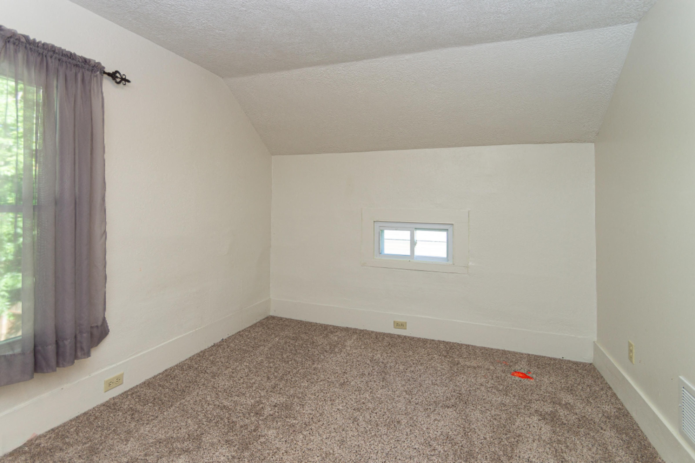 516 Maple Street Three Rivers, MI 49093 - Photo 19 of 28 516 Maple St-119