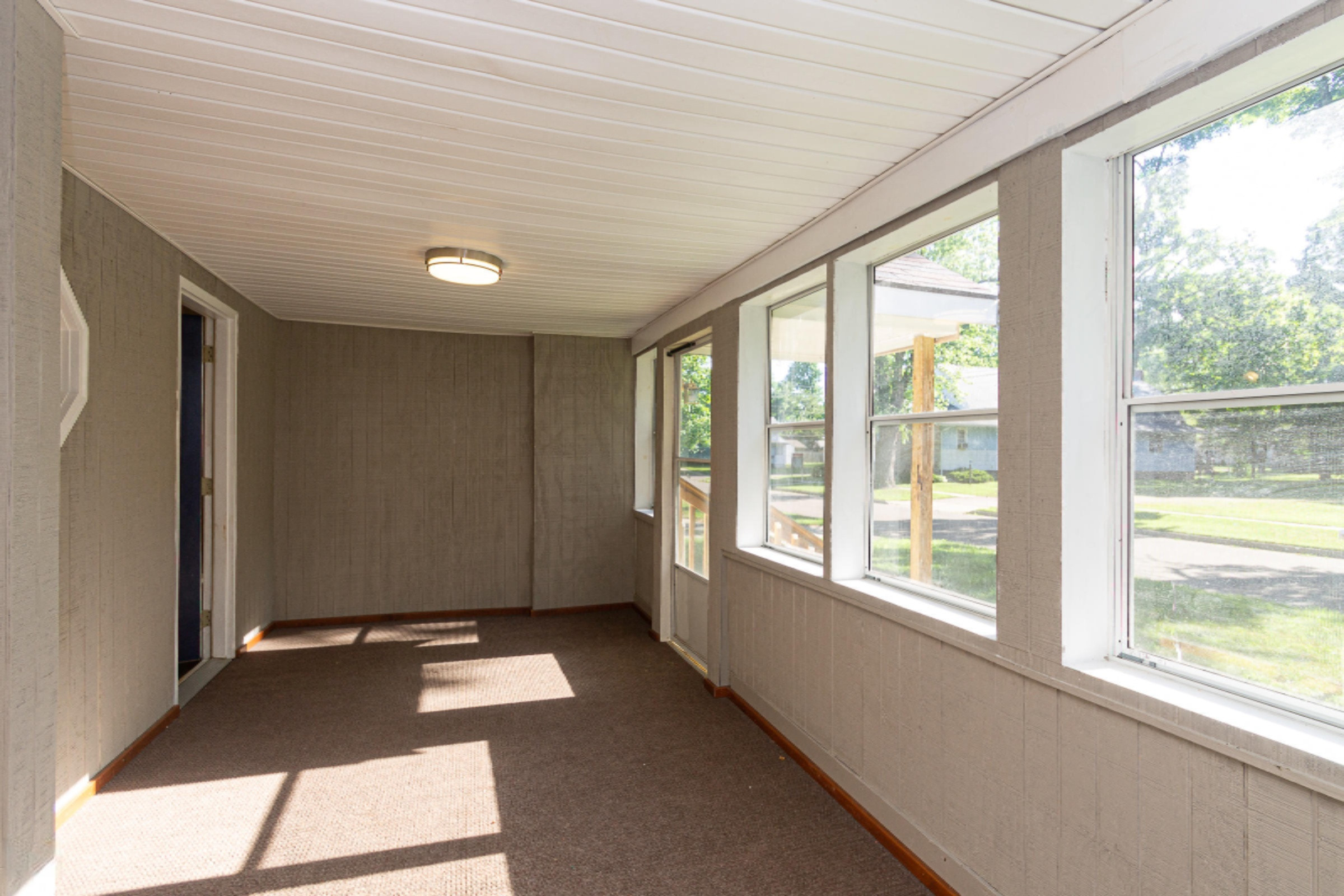 516 Maple Street Three Rivers, MI 49093 - Photo 4 of 28 516 Maple St-104