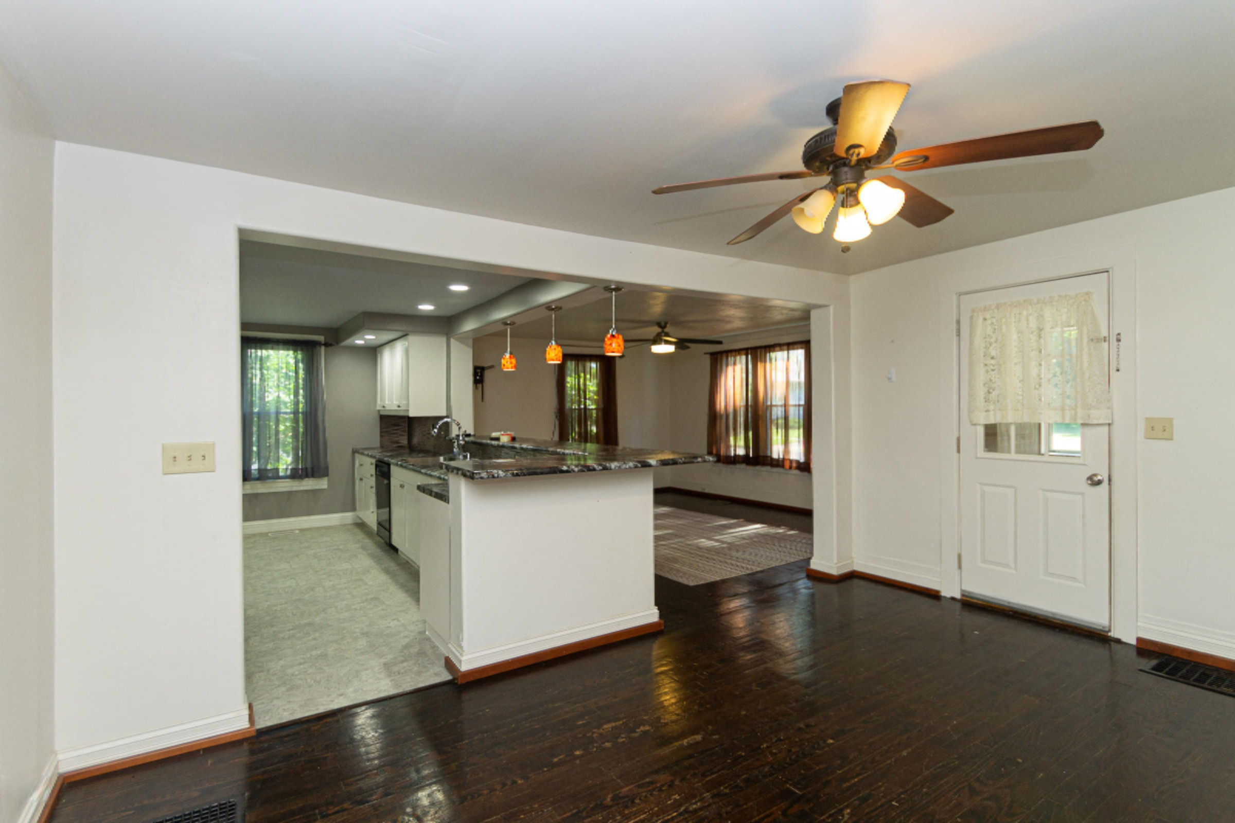 516 Maple Street Three Rivers, MI 49093 - Photo 9 of 28 516 Maple St-109