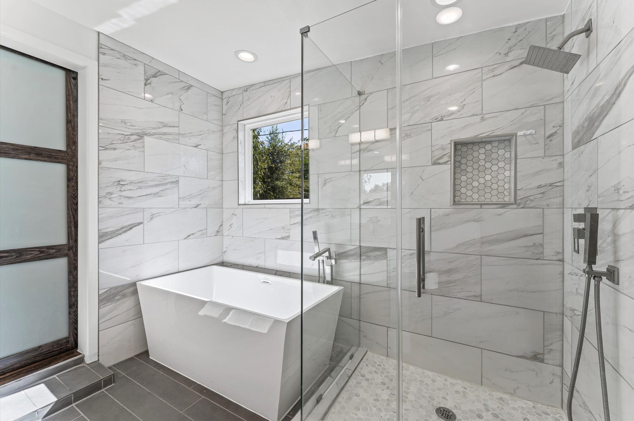 4826 Culmore Drive Houston, TX 77021 - Photo 8 of 21