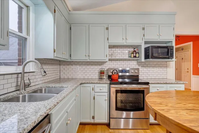 $339,999 | 2231 Broadway Avenue Southwest, Unit C, Roanoke, VA 24014