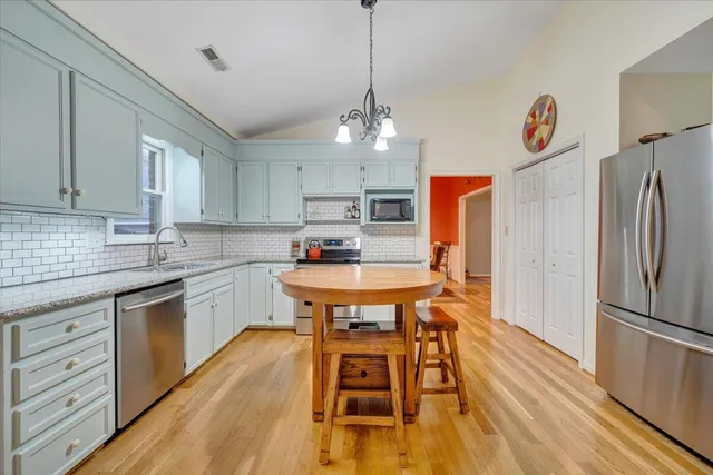 $339,999 | 2231 Broadway Avenue Southwest, Unit C, Roanoke, VA 24014