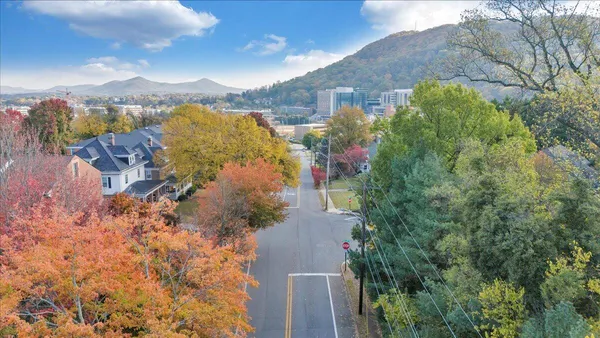 $334,999 | 2231 Broadway Avenue Southwest, Unit C, Roanoke, VA 24014